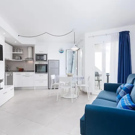 Home2book Charming Azurro Wifi דירה