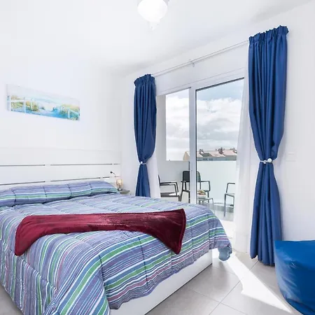Home2book Charming Azurro Wifi דירה *